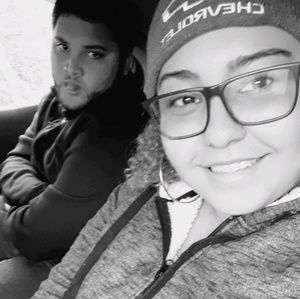 Meet your Posher, Debora